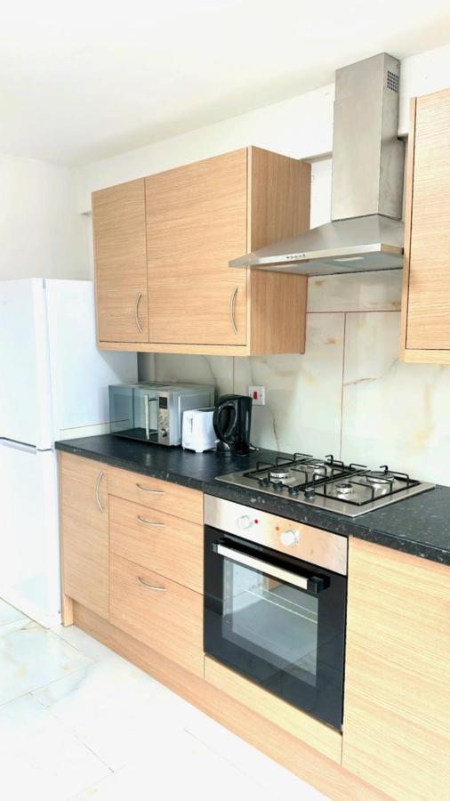 7 Venus Road Room 1 London Exterior photo